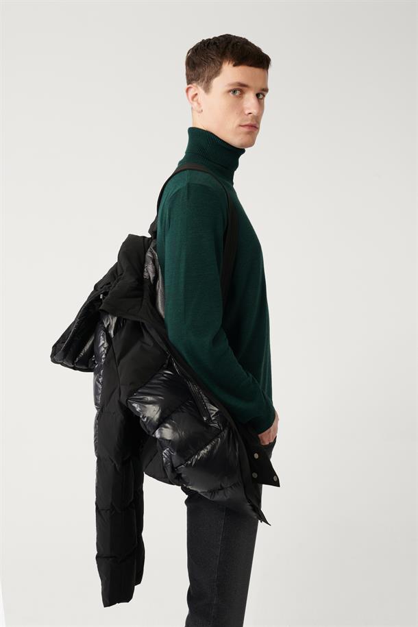 Siyah Kaz Tüyü Su İtici ve Rüzgar Geçirmez Taşıma Askılı  Şişme Kayak Montu