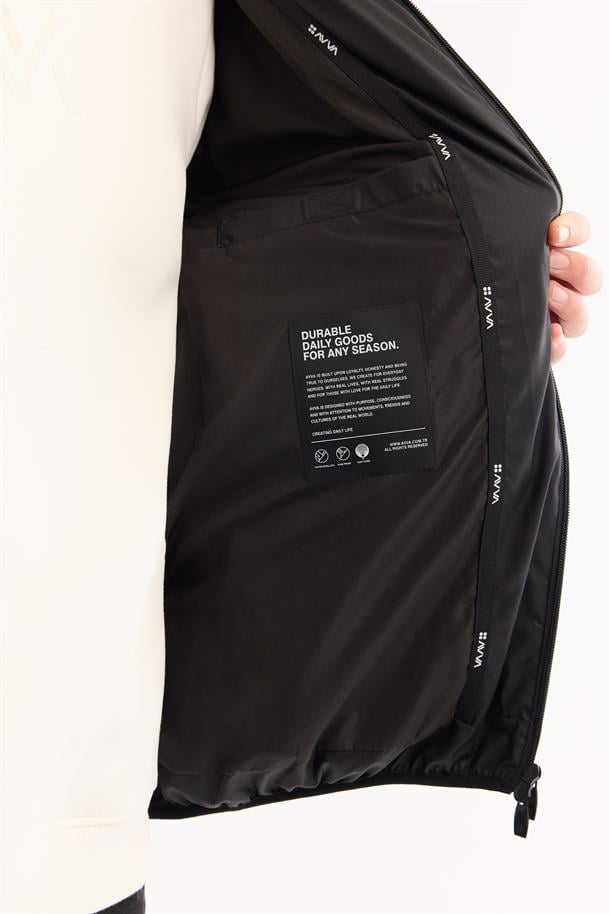 Siyah Kapüşonlu Su İtici Rüzgar Geçirmez -10 Dereceye Dayanıklı Şişme Mont