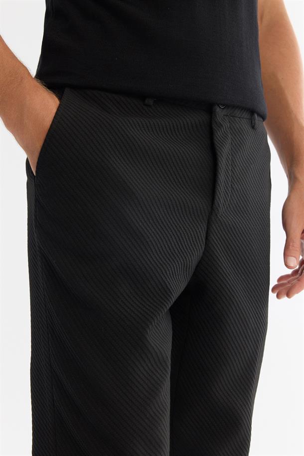 Siyah Yandan Cepli Bi-Stretch Pantolon