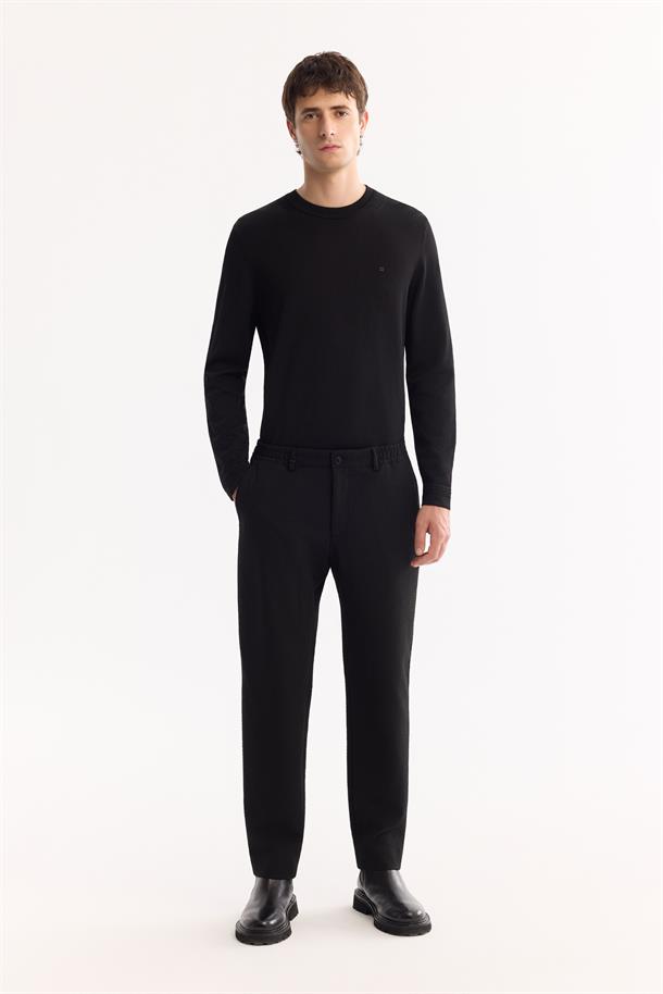 Siyah Yani Lastikli Bi-Stretch Hafif Pantolon