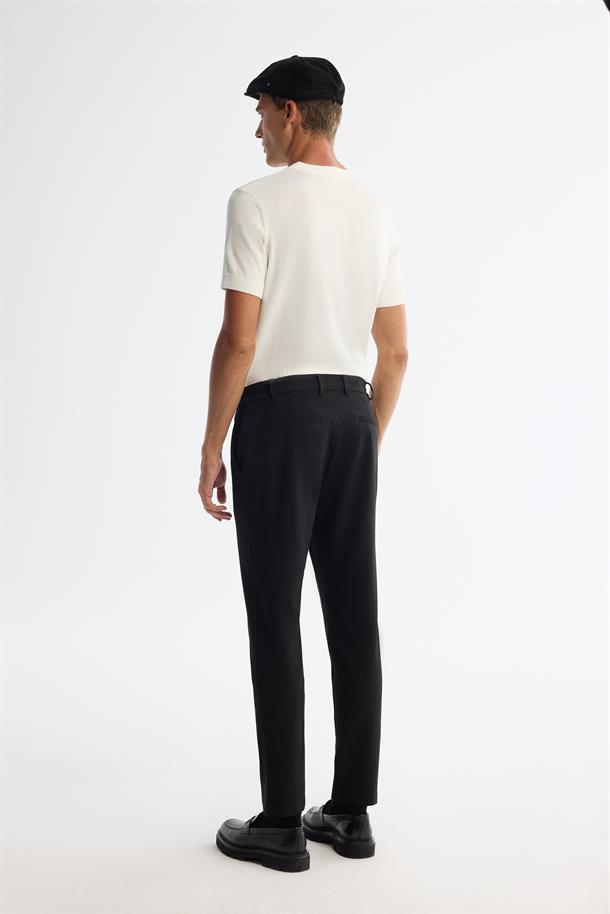 Siyah Yanı Lastikli Gofreli Çizgili Elastan Chino Pantolon