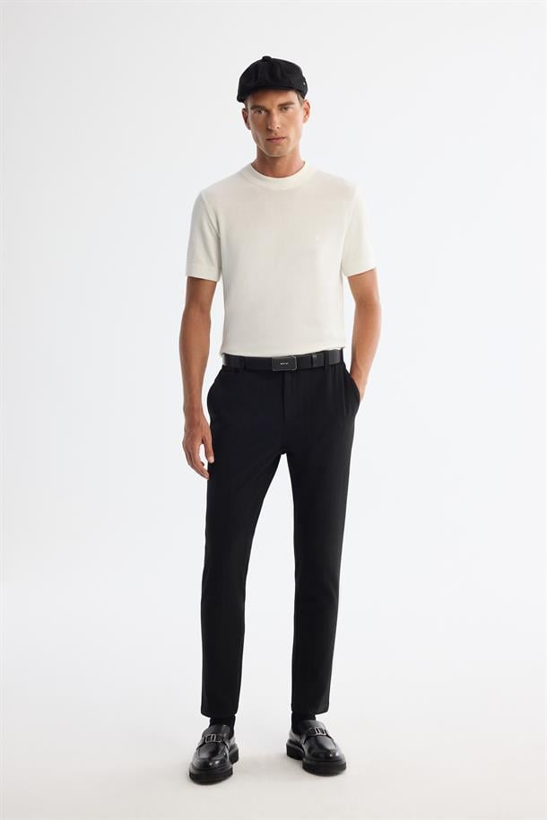 Siyah Yanı Lastikli Gofreli Çizgili Elastan Chino Pantolon