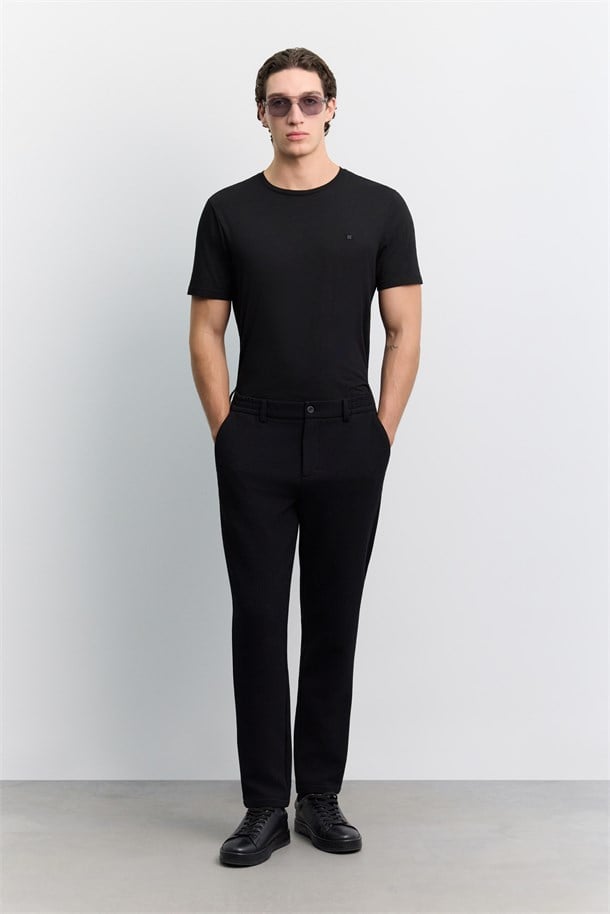 Siyah Gofreli Yanı Lastikli Slim Fit Pantolon