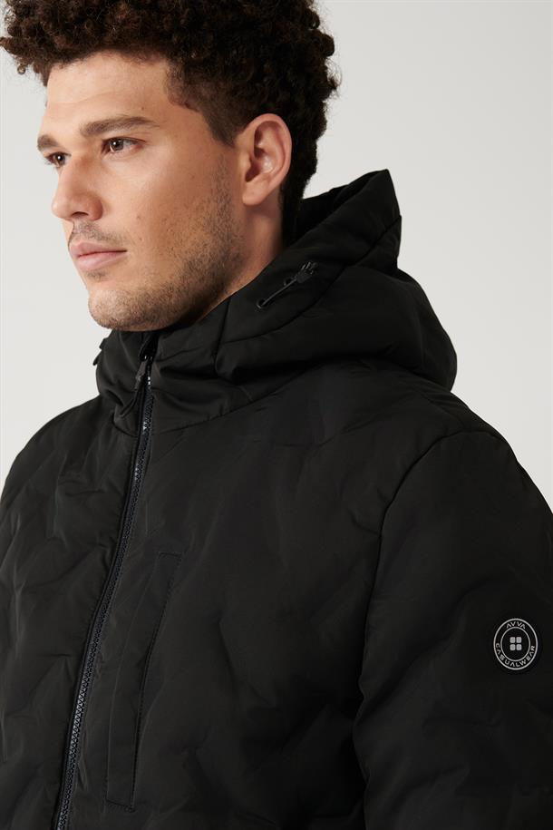 Siyah Kapüşonlu Su İtici Rüzgar Geçirmez Taşıma Askılı Şişme Mont