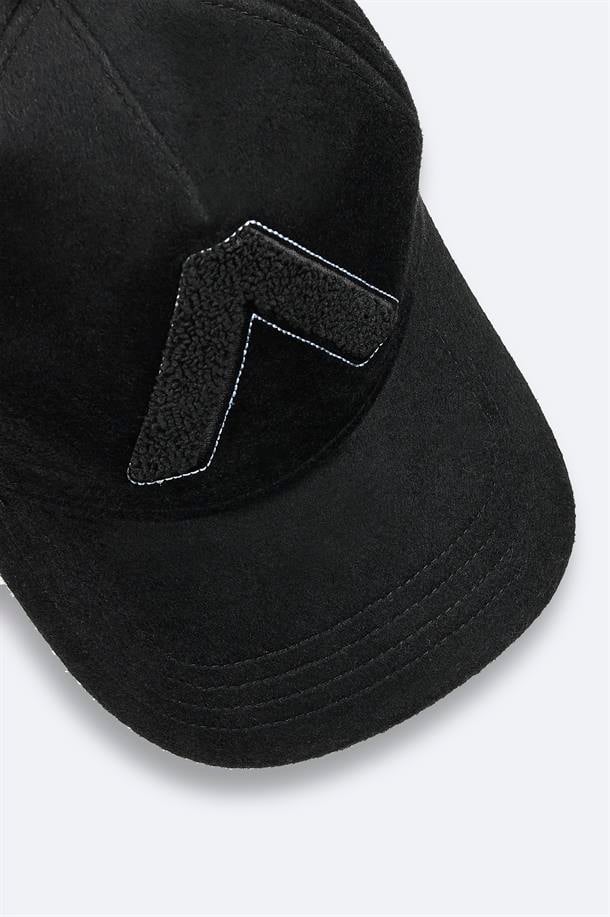 Siyah Yün Karışımlı Önü Nakış Detaylı Kaşe Şapka