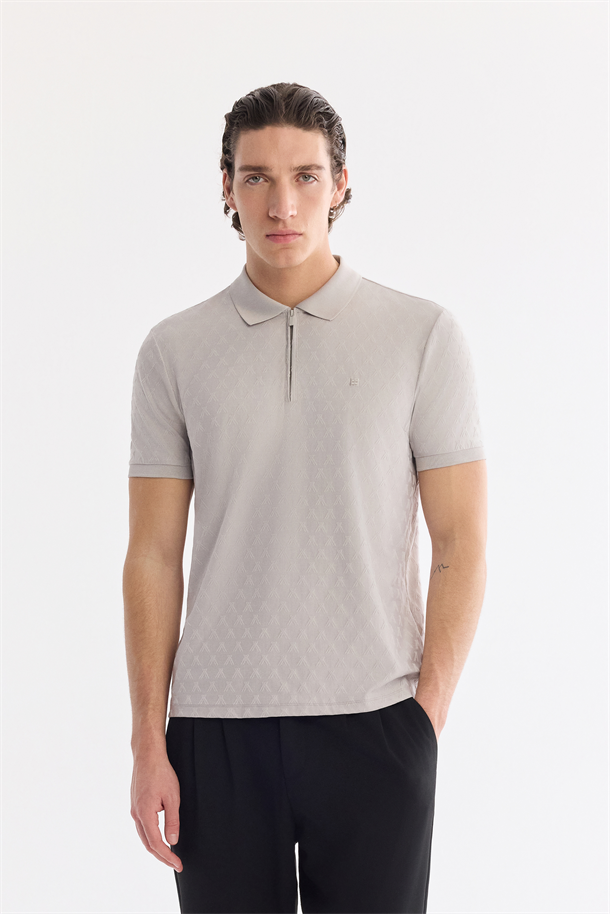 Taş Kıvrılmaz Polo Yaka Fermuarlı T-Shirt