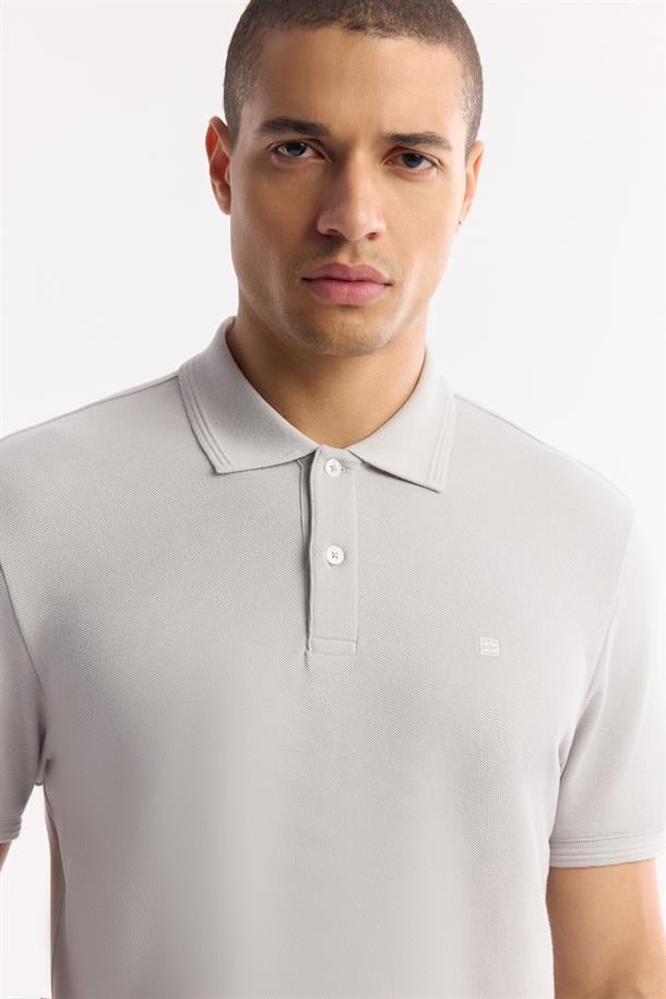 Taş Kıvrılmaz Polo Yaka %100 Pamuk Basic T-Shirt