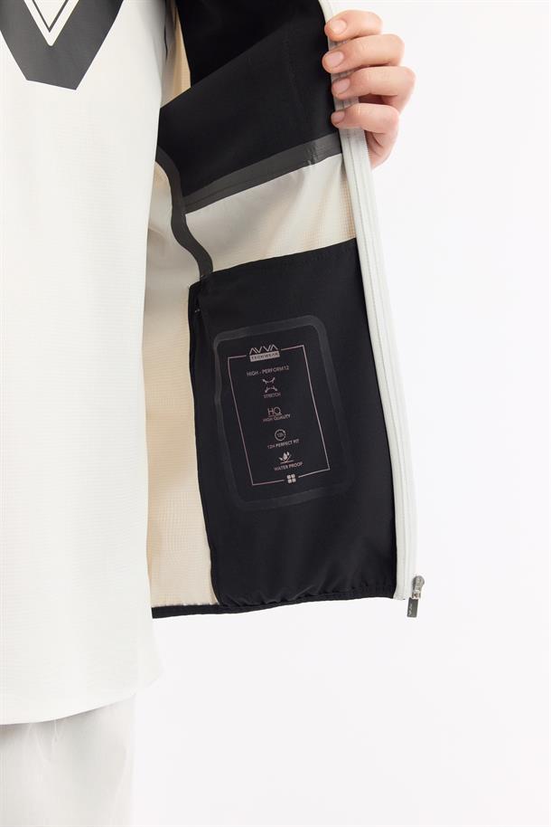 Taş Kapüşonlu Yaka Su İtici Bi Stretch Teknik Kumaş Mont