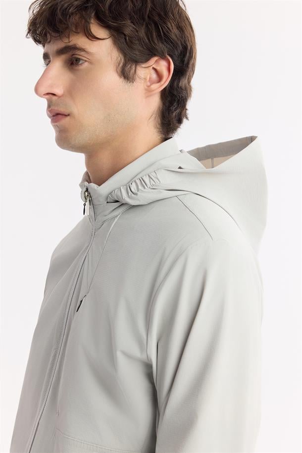 Taş Kapüşonlu Yaka Su İtici Bi Stretch Teknik Kumaş Mont