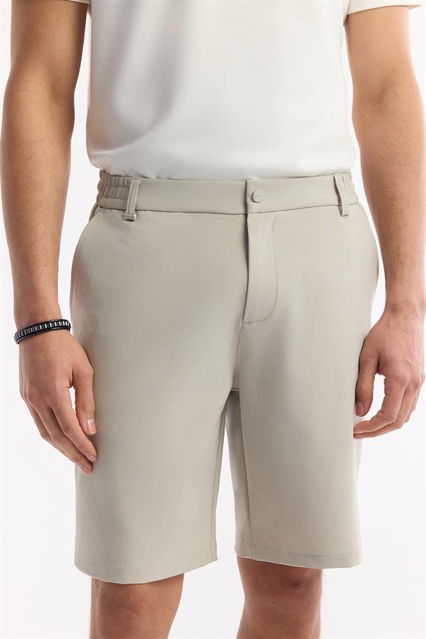 Taş Beli Lastikli Bi-Stretch Teknik Kumaş Şort