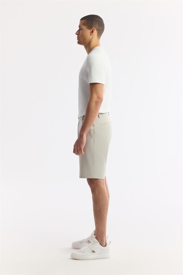 Taş Beli Lastikli Bi-Stretch Teknik Kumaş Şort