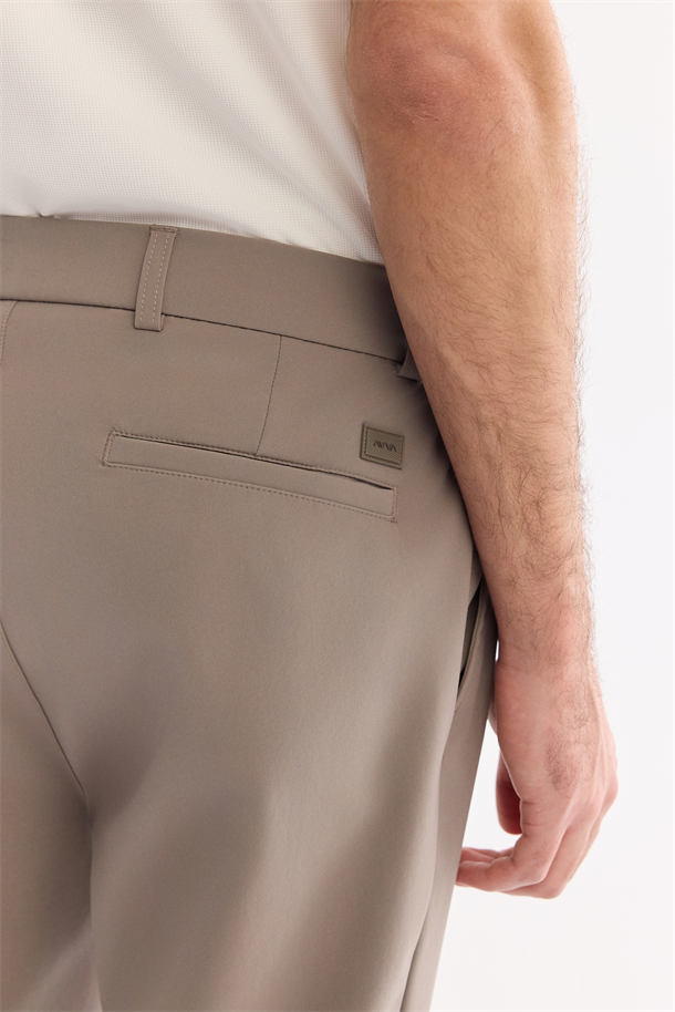 Vizon Yanı Lastikli Kırışmaz Teknik Kumaş Chino Pantolon
