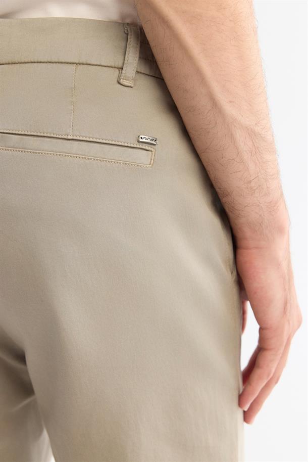 Vizon Yanı Lastikli Yumuşak Tuşeli Duble Paça Pantolon