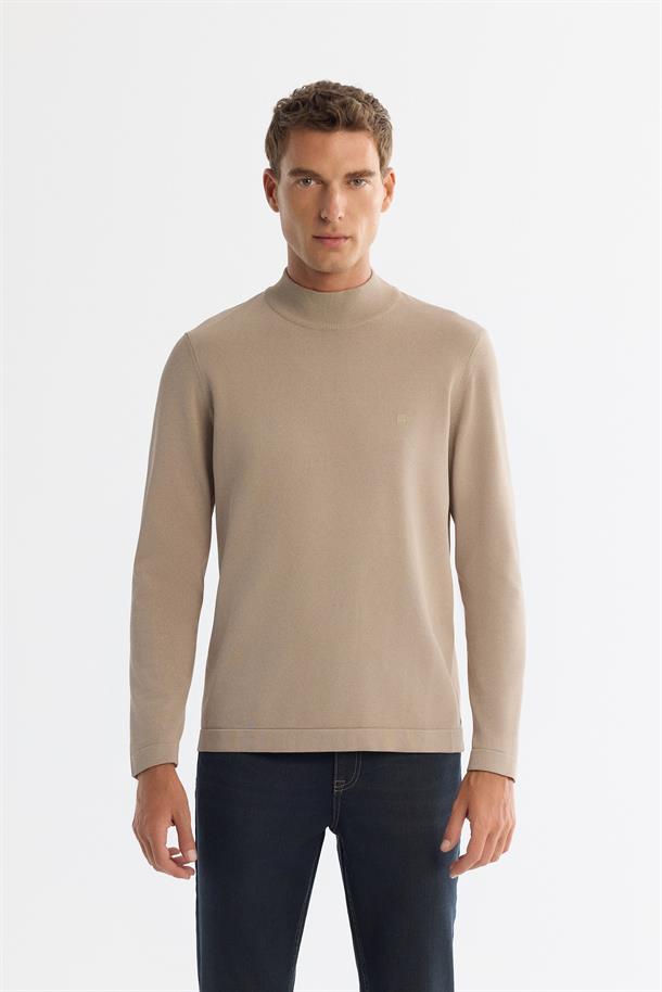 Vizon Yarım Balıkçı Yaka Rayon Triko Kazak