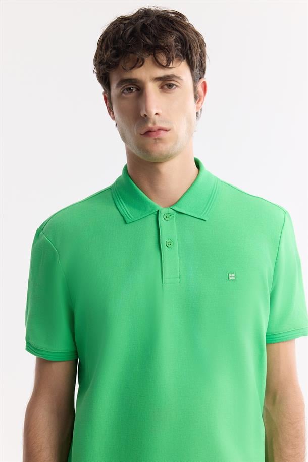 Yeşil Kıvrılmaz Polo Yaka %100 Pamuk Basic T-Shirt