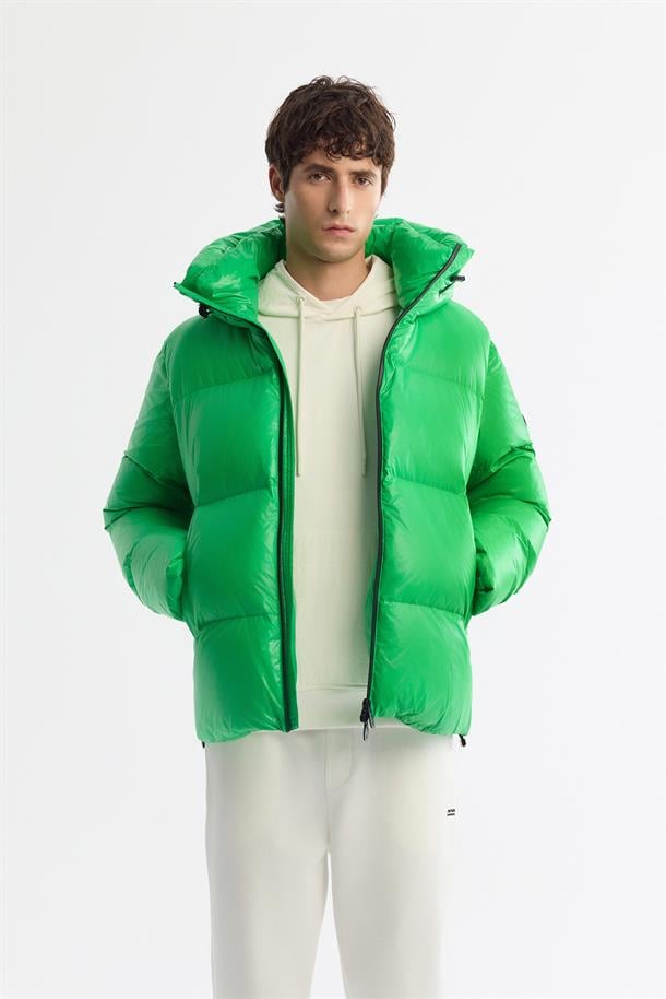 Green Windproof Hooded Puffer Jacket