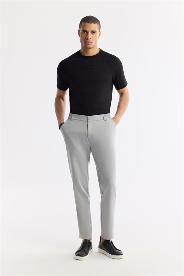 Açık Gri Yanı Lastikli Teknik Kumaş Nora Slim Fit Pantolon