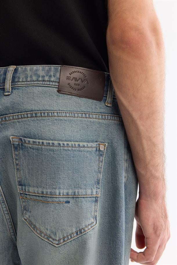 Açık Haki Eskitme Yıkamalı Esnek Jean Pantolon