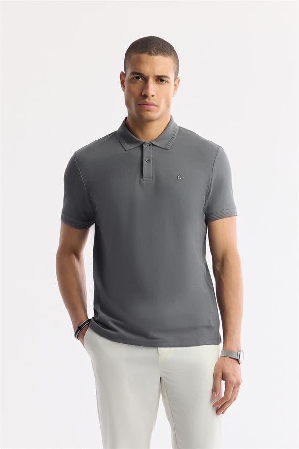 Antrasit %100 Pamuk Hızlı Kuruyan Kıvrılmayan Polo Yaka T-Shirt