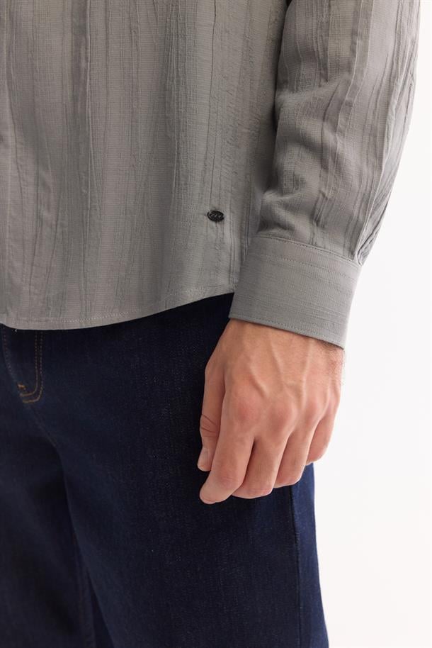 Antrasit Alttan Britli Yaka Comfort Fit Modal Karışımlı Uzun Kollu Gömlek