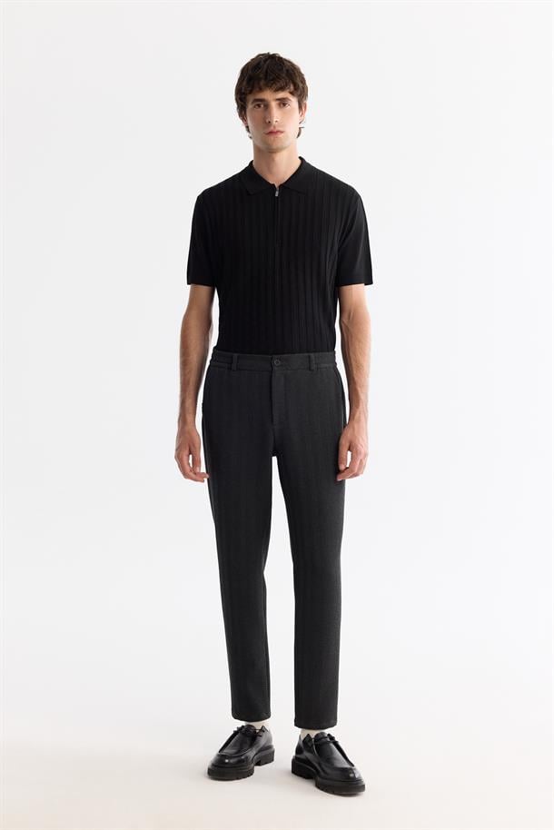 Antrasit Balık Sırtı Dokulu Yanı Lastikli Chino Slim Fit Pantolon