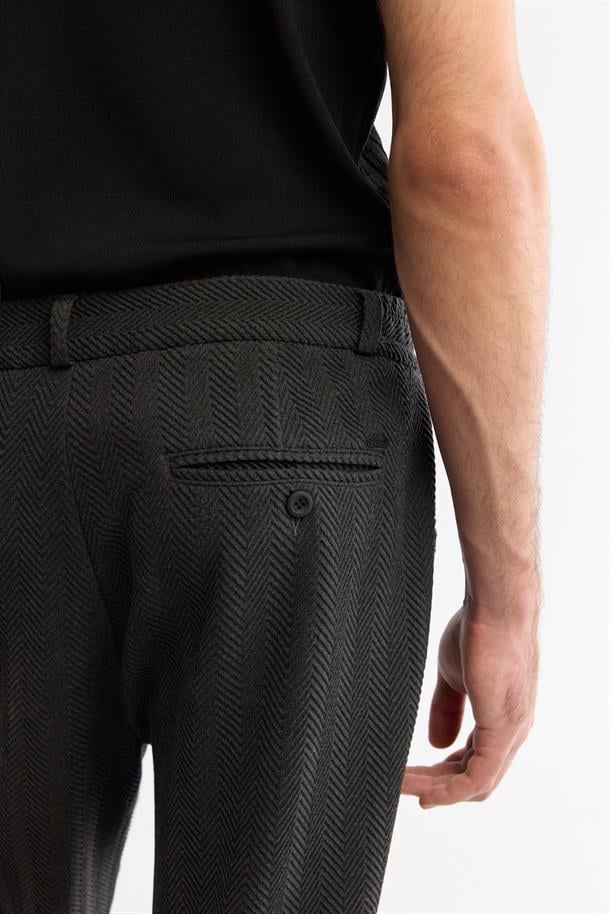 Antrasit Balık Sırtı Dokulu Yanı Lastikli Chino Slim Fit Pantolon