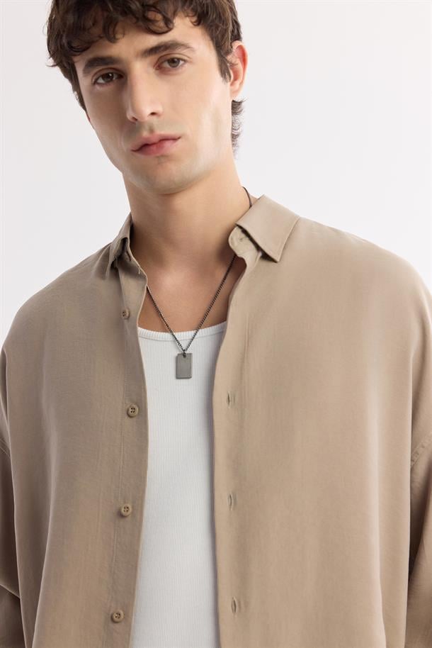 Bej Alttan Britli Yaka Modal Karışımlı Rahat Kesim Oversize Fit Gömlek
