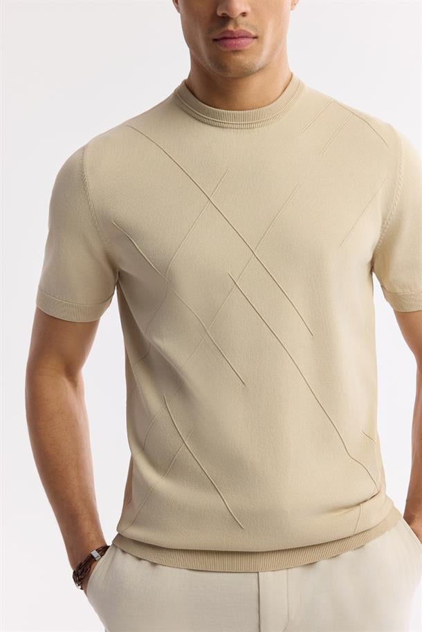 Bej Bisiklet Yaka Geometrik Desen Detaylı Rayon Triko T-shırt