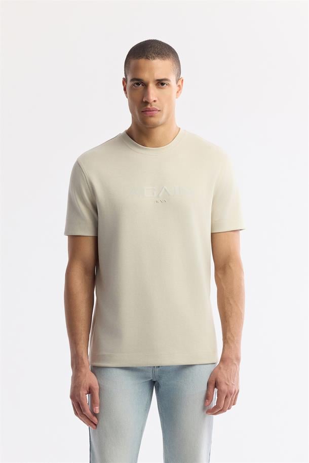 Bej Bisiklet Yaka Hologram Baskılı İnterlok T-Shirt