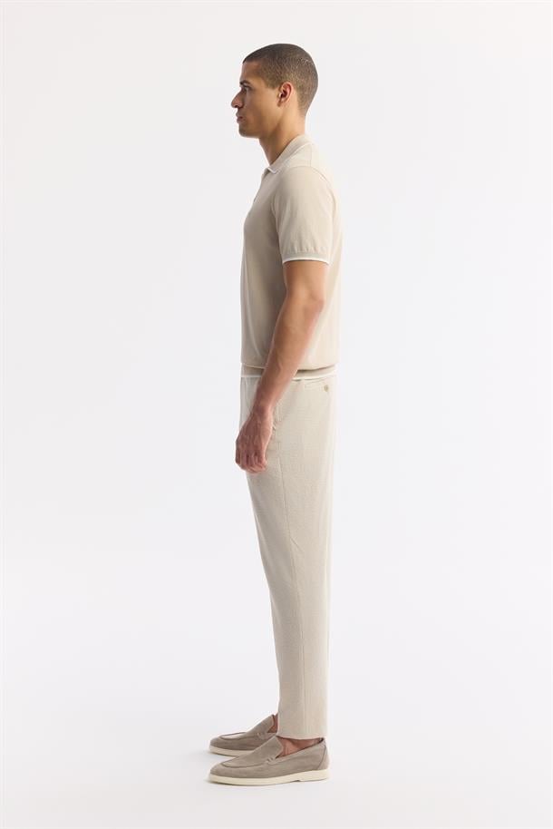 Bej Düğmesiz Polo Yaka Kol ve Yaka Çizgi Detaylı Rayon Triko T-shirt
