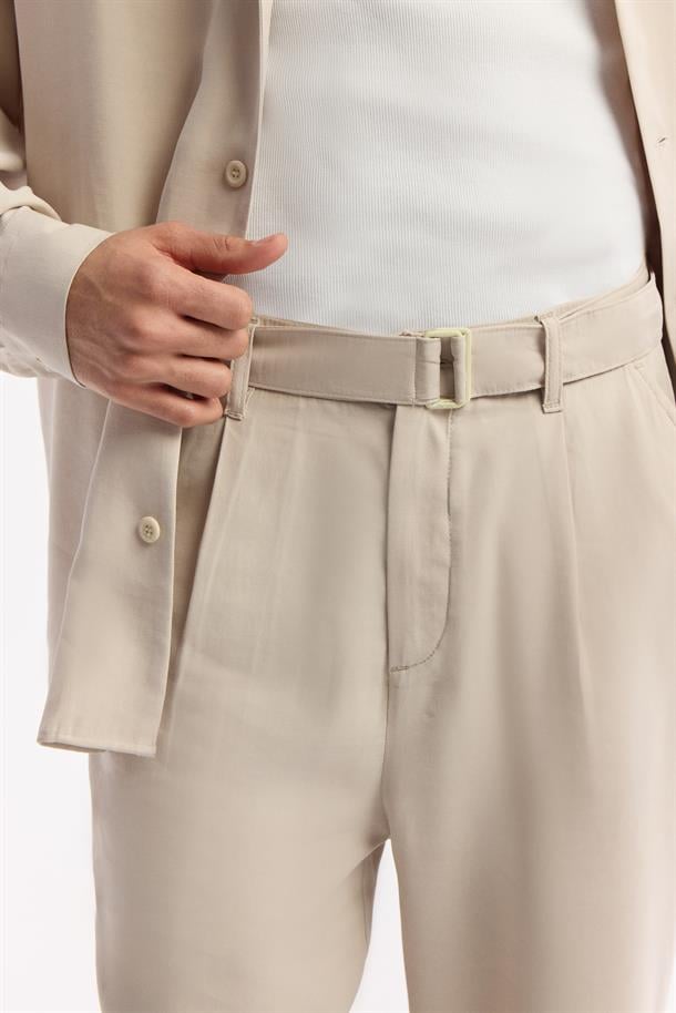 Bej Klasik Bel  Toka Detaylı Modal Karışımlı Knidos Baggy Fit Pantolon