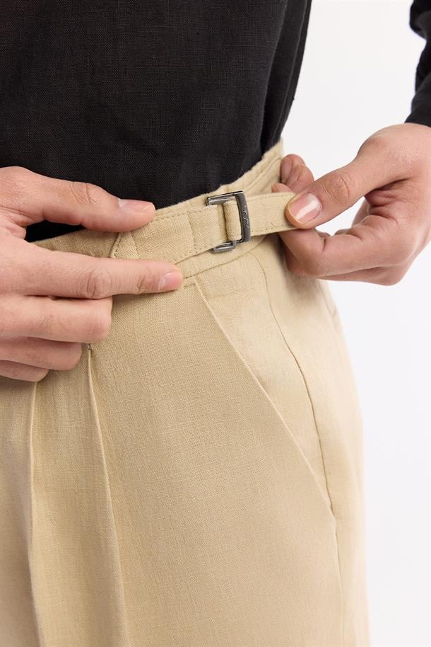 Bej Klasilk Bel Apolet Detaylı Gordion %100 Keten Carrot Fit Pantolon