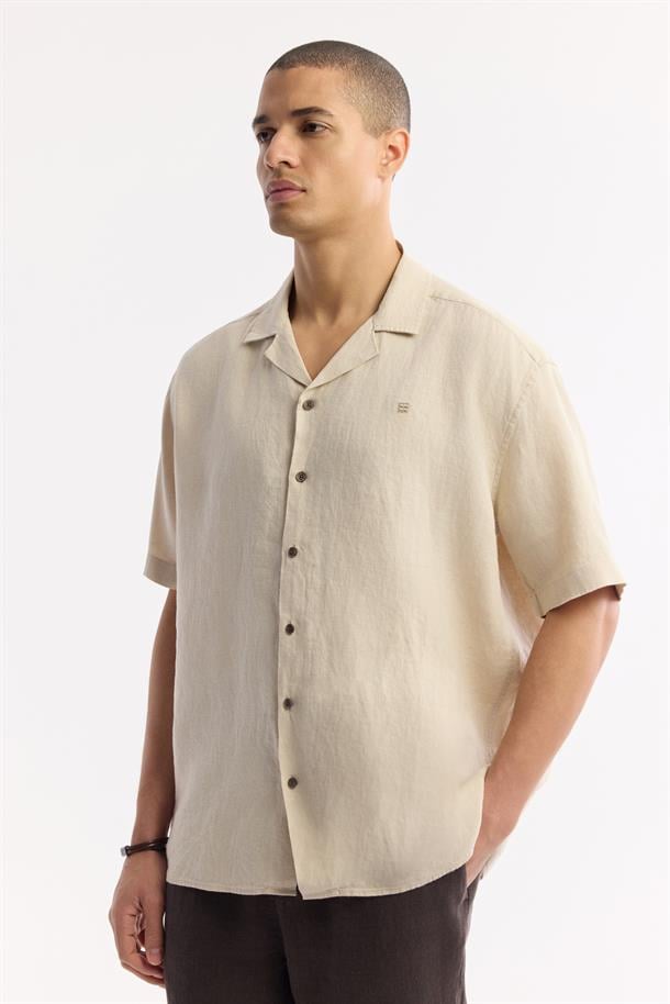 Bej Küba Yaka %100 Keten Kısa Kol Rahat Kesim Oversize Fit Kısa Kol Gömlek