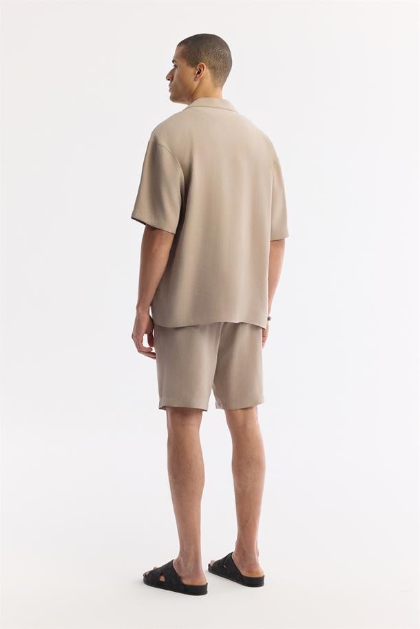 Bej Küba Yaka Modal Karışımlı Oversize Fit Kısa Kol Gömlek