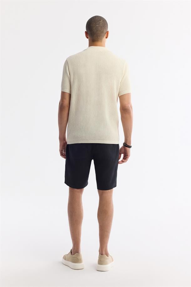 Bej Polo Yaka Düğmesiz Ajurlu Triko T-shirt