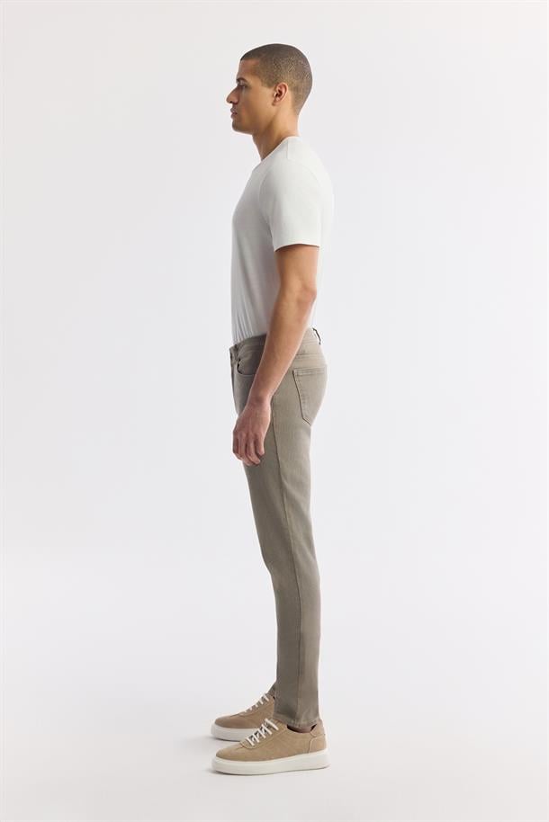 Bej Taş Yıkamalı Örme Slim Fit Denim Pantolon