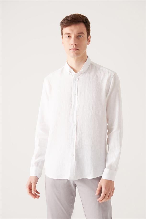 Beyaz %100 Keten Düğmeli Yaka Comfort Fit Gömlek