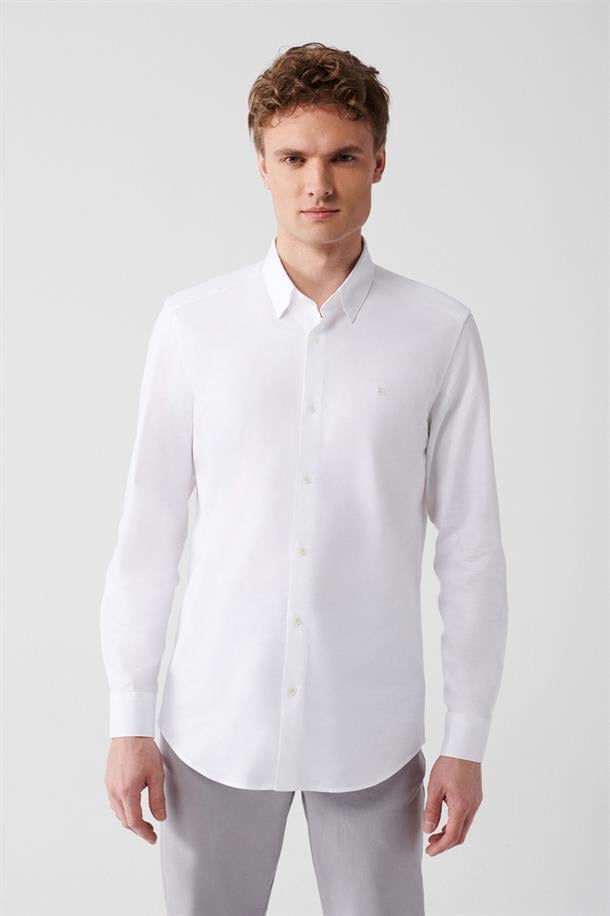 Beyaz Armürlü %100 Pamuk Slim Fit Gömlek