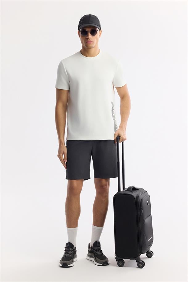 Beyaz Bisiklet Yaka Baskılı Bi Stretch İnterlok T-Shirt