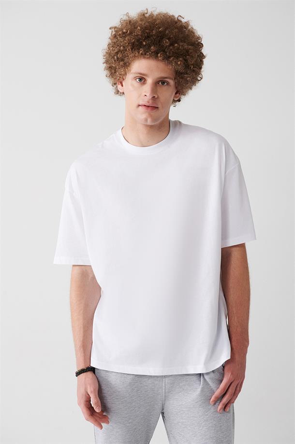 Beyaz Bisiklet Yaka Baskılı  Oversize T-Shirt