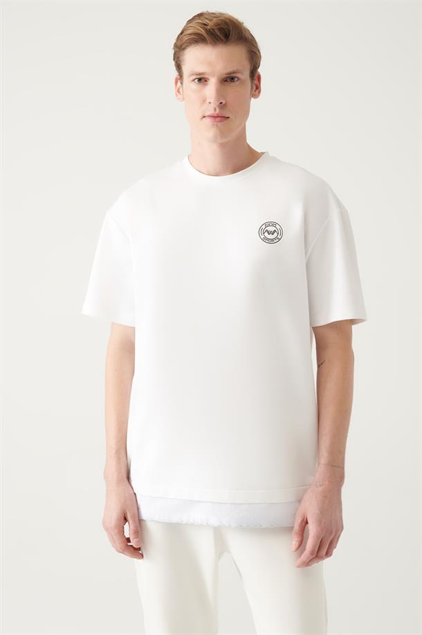 Beyaz Bisilet Yaka Garni Parçalı T-Shirt