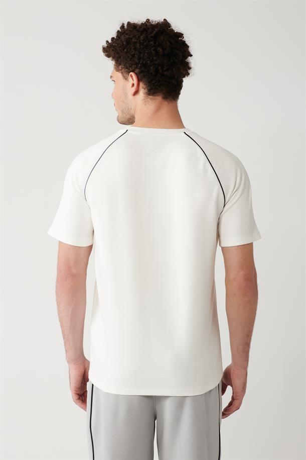 Beyaz Düz Reglan Kol Biye Detaylı Bisiklet Yaka T-shirt