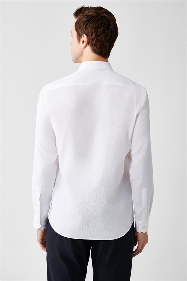 Beyaz Klasik Yaka Armürlü Şerit Detaylı Pamuk Slim Fit Gömlek