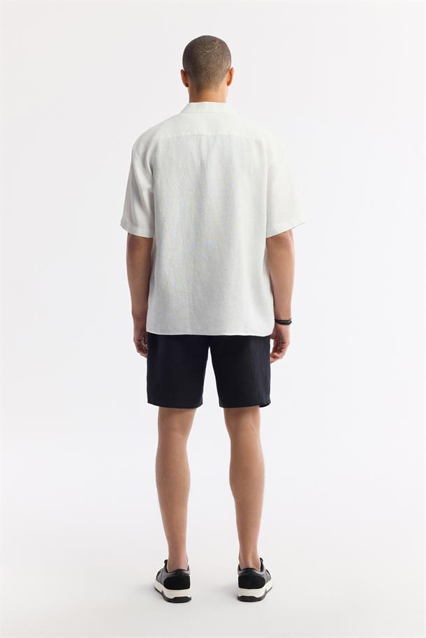 Beyaz Küba Yaka %100 Keten Kısa Kol Rahat Kesim Oversize Fit Kısa Kol Gömlek