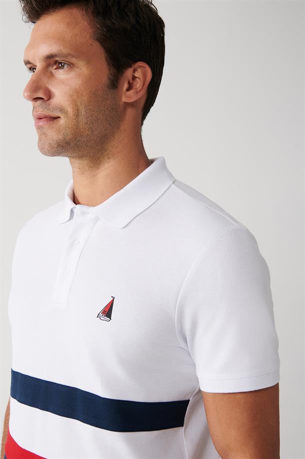 Beyaz Marine Temalı Polo Yaka T-Shirt