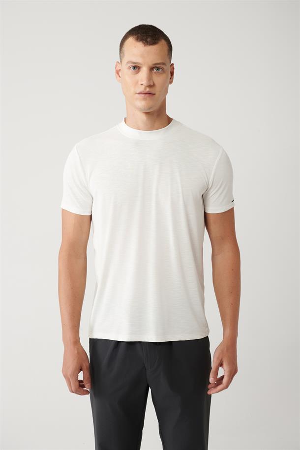 Beyaz Soft Touch Baskılı Bisiklet Yaka T-shirt