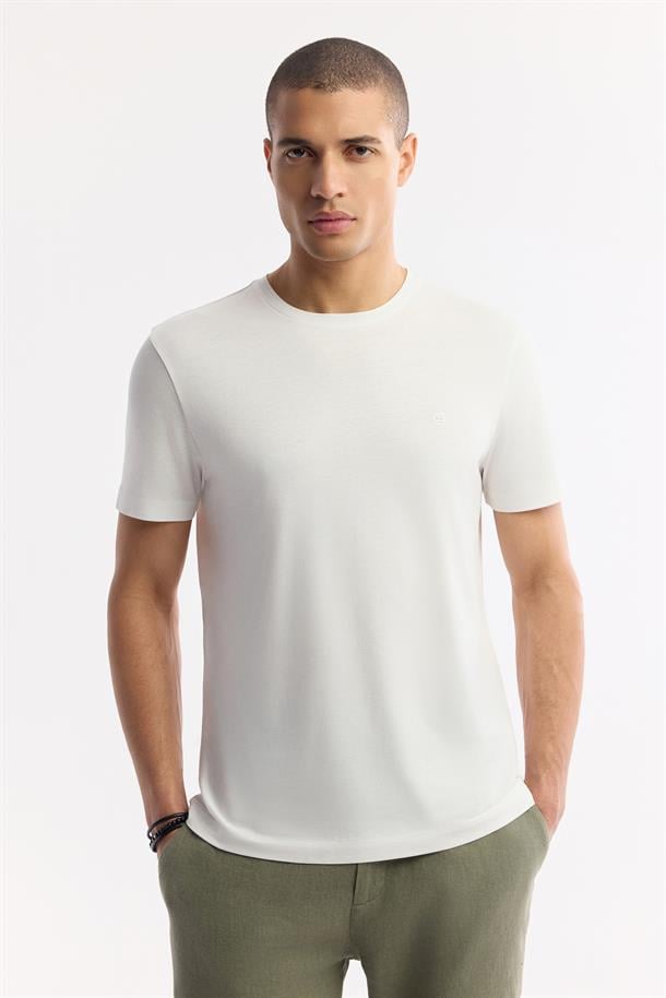Beyaz Soft Touch Bisiklet Yaka Basic Modal T-Shirt