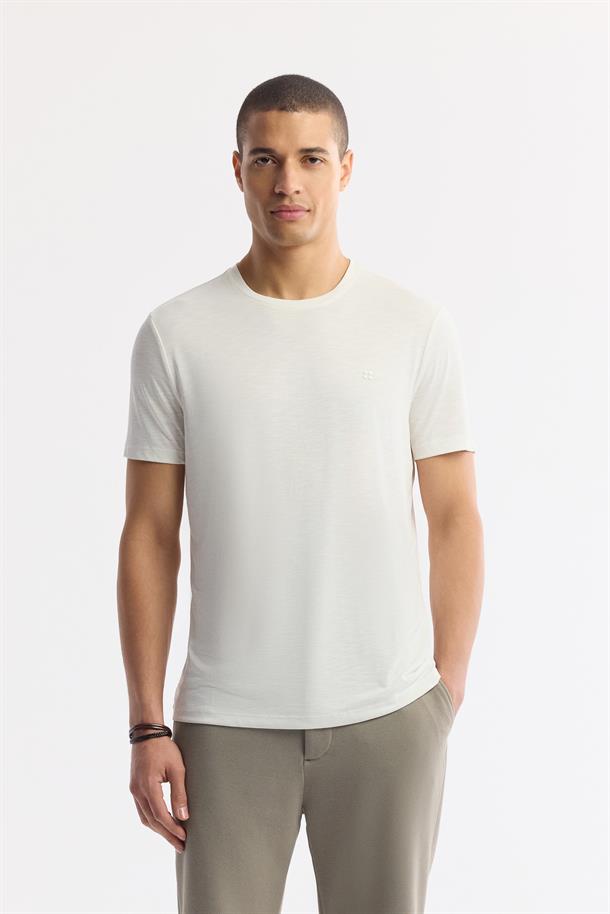 Beyaz Soft Touch Bisiklet Yaka T-Shirt
