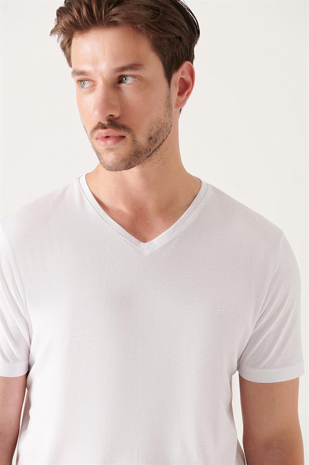 Beyaz Ultrasoft V Yaka Düz Regular Fit Modal T-Shirt