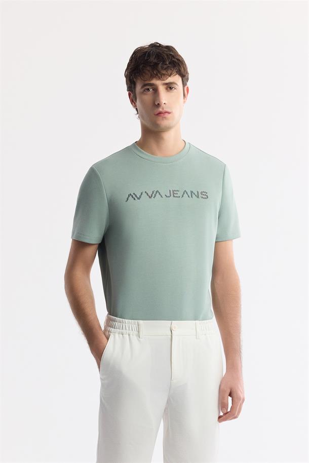 Beyaz Yanı Lastikli Gofreli Olympos Relaxed Fit Chino Şort
